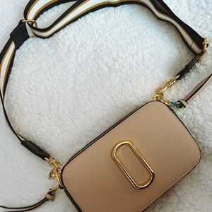 Amazon Tan Crossbody Bag with Gold Accents